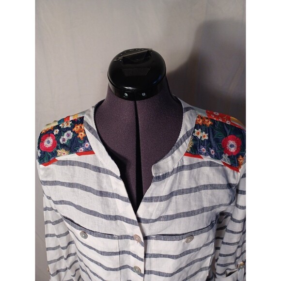 JOHN- MARK Women's small button up shirt - Picture 5 of 10